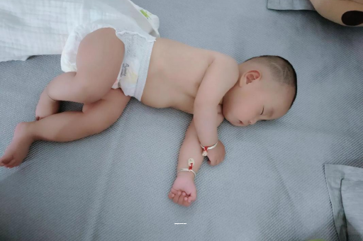 太康三个月宝宝发育标准